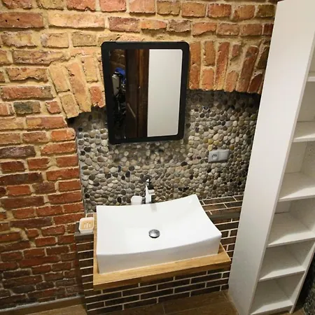 Poznest Polwiejska-centrum - Self Check-in - Samodzielne Zameldowanie