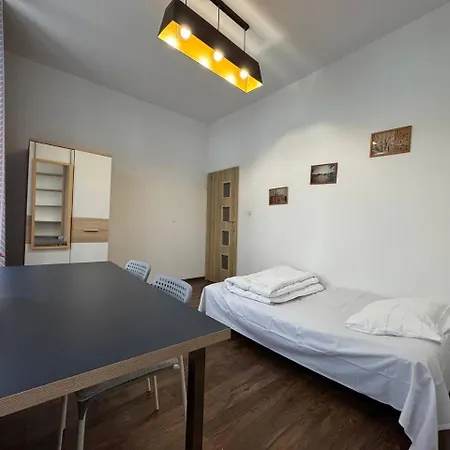 Hostel Poznest Polwiejska-centrum - Self Check-in - Samodzielne Zameldowanie