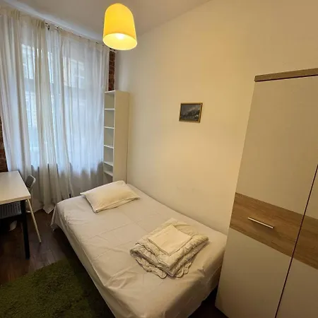 Poznest Polwiejska-centrum - Self Check-in - Samodzielne Zameldowanie Hostel *