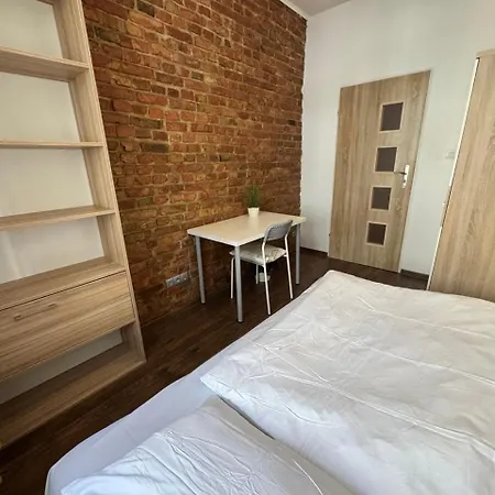 Poznest Polwiejska-centrum - Self Check-in - Samodzielne Zameldowanie Hostel