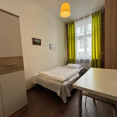 Poznest Polwiejska-centrum - Self Check-in - Samodzielne Zameldowanie Hostel