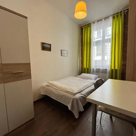 Poznest Polwiejska-centrum - Self Check-in - Samodzielne Zameldowanie